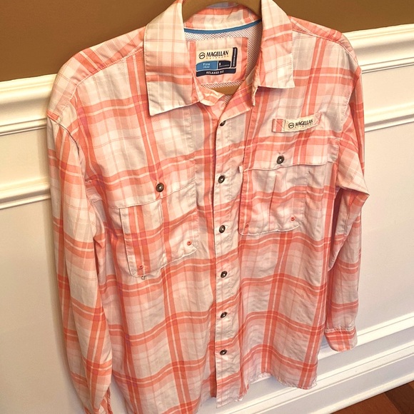 Magellan Fish Gear Mens Sz S Long Sleeve Relaxed Fit Vented Orange/Peach Plaid - Picture 3 of 16